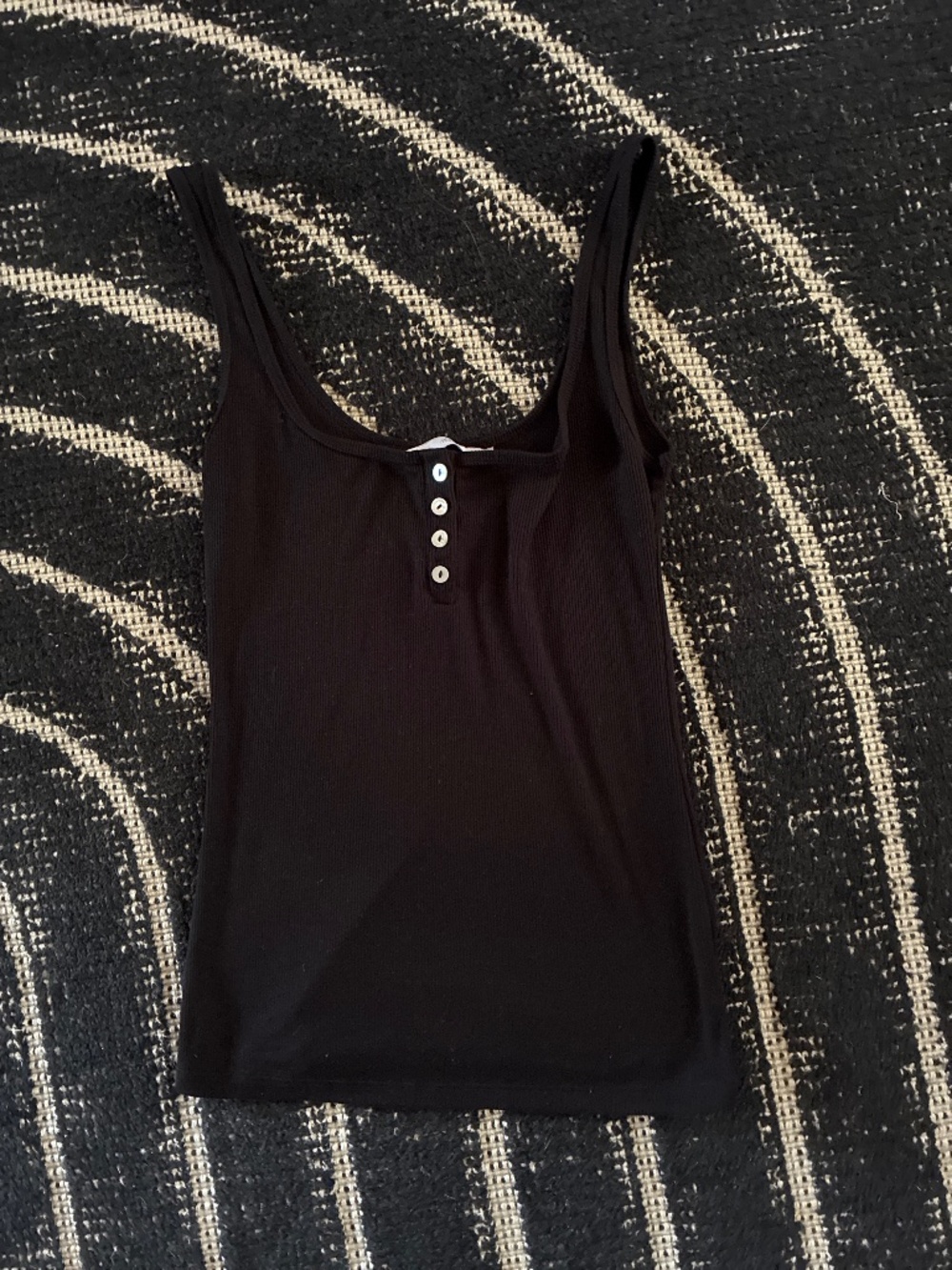 BUY 2, GET 1 FREE - H&M tank